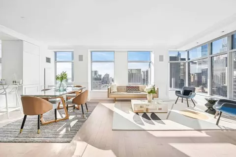 250 E 54th St #36D, New York, NY 10022