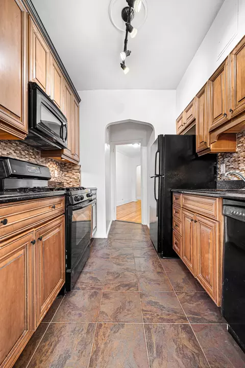 3875 Waldo Ave #11K, New York City, NY 10463
