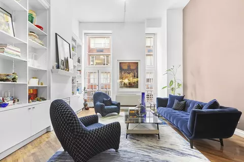121 W 20th St #2D, New York, NY 10011