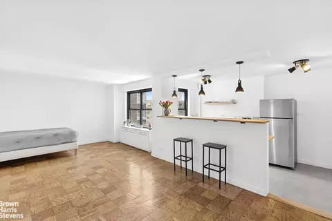 266 E Broadway #B1902, New York, NY 10002