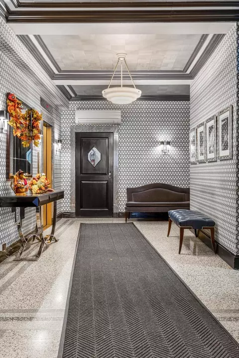 227 E 57th St #8B, New York, NY 10022 photo 8