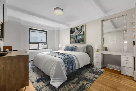 227 E 57th St #8B, New York, NY 10022 photo 3
