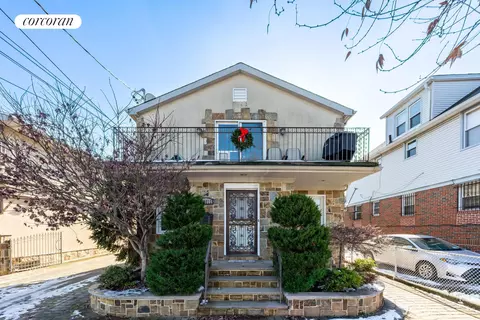 162-12 77th Rd, New York City, NY 11366