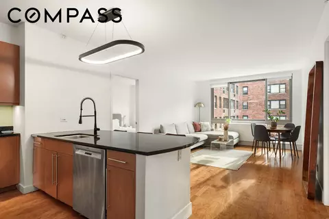 242 E 25th St #3A, New York, NY 10010