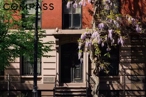 35 Stuyvesant St, New York, NY 10003