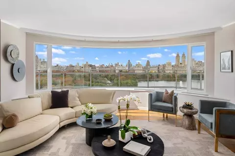 1050 Fifth Ave #PHB, New York, NY 10028
