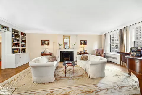 1075 Park Ave #3D, New York, NY 10128