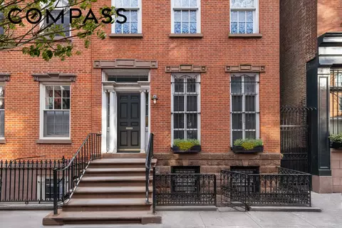 262 W 11th St, New York, NY 10014