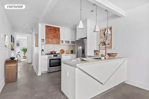 18 Melrose St #1, Brooklyn, NY 11206