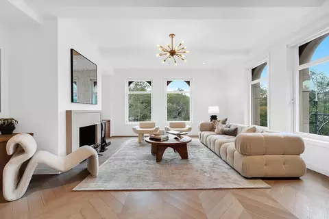 100 Central Park S #3-A, New York, NY 10019