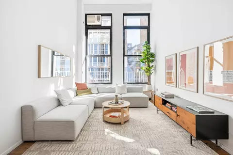 250 Mercer St #C-201, New York, NY 10012