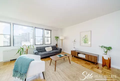 201 E 21st St #9L, New York, NY 10010