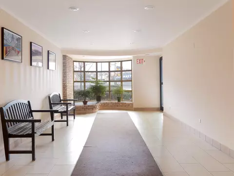 207 Ocean Pkwy #1J, Brooklyn, NY 11218