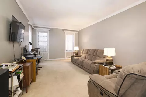 2515 Glenwood Rd #2-B, Brooklyn, NY 11210