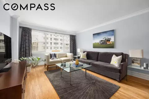 101 W 12th St #8N, New York, NY 10011