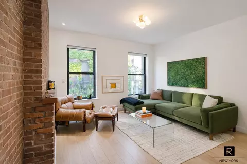 41 Jane St #2-B, New York, NY 10014