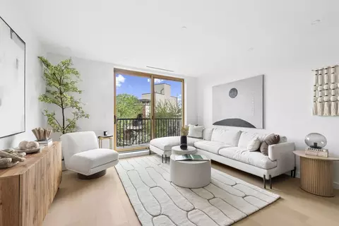 19 N Henry St #4, Brooklyn, NY 11222