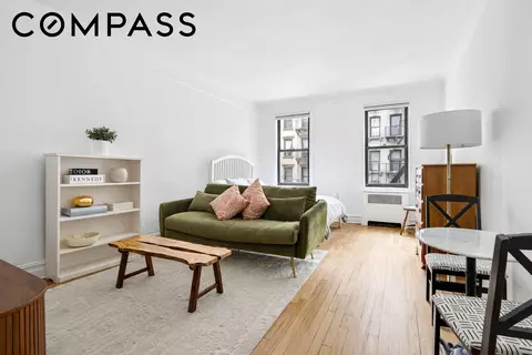 121 E 88th St #3A, New York, NY 10128