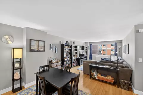 201 E 28th St #14M, New York, NY 10016