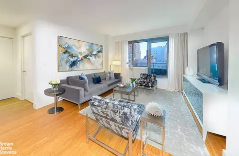 305 W 16th St #6B, New York, NY 10011
