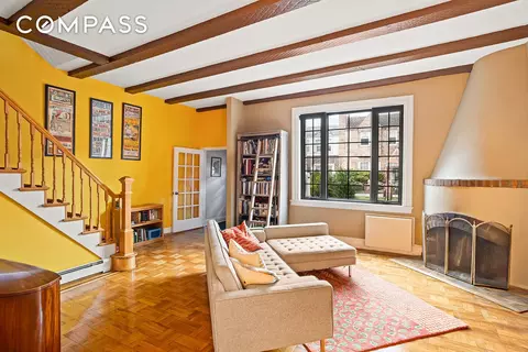 30-22 88th St, New York City, NY 11369