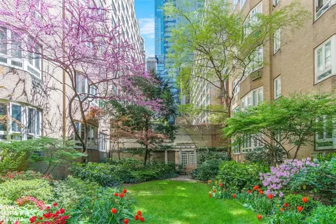 333 W 57th St #6DE, New York, NY 10019