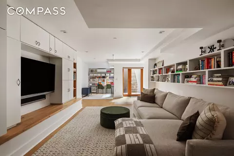 102 W 118th St #1, New York, NY 10026