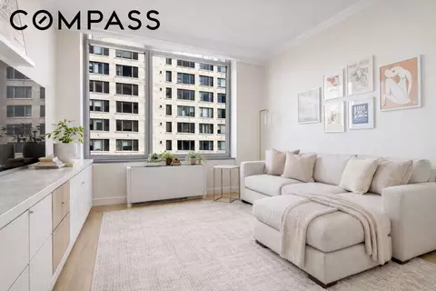450 E 83rd St #5F, New York, NY 10028