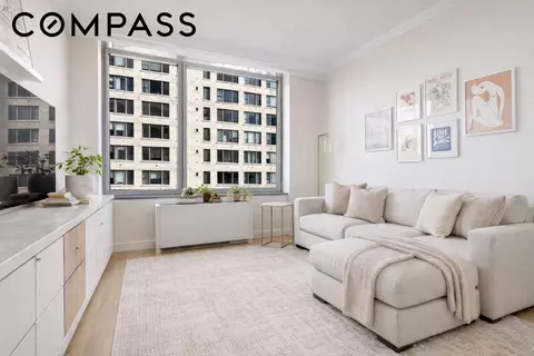 450 E 83rd St #5F, New York, NY 10028