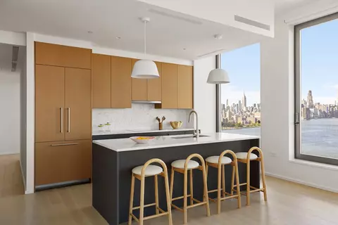 8 S 4th St #12E, Brooklyn, NY 11249