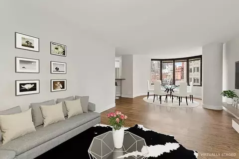 330 E 38th St #8E, New York, NY 10016