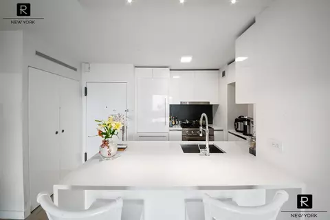 301 W 53rd St #13-A, New York, NY 10019
