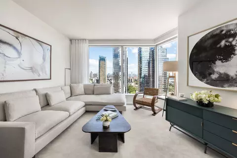 1 City Pt #21E, Brooklyn, NY 11201