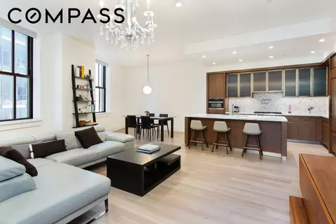 100 Barclay St #14K, New York, NY 10007
