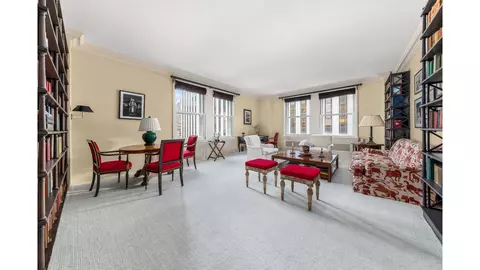 781 5th Ave #1611, New York, NY 10022