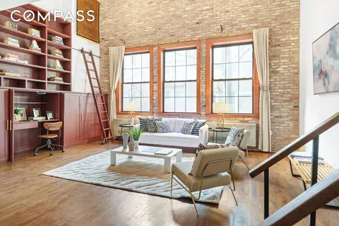 214 E 9th St #PH4D, New York, NY 10003