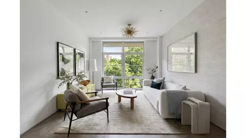 350 E 18th St #6B, New York, NY 10003