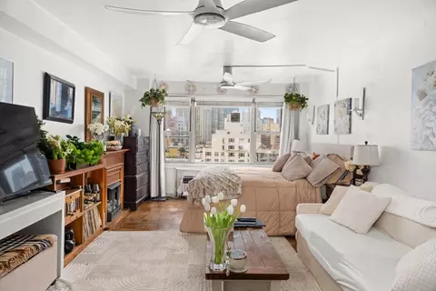 440 E 79th St #12-I, New York, NY 10075