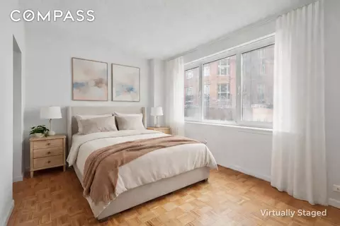 45 W 67th St #14D, New York, NY 10023