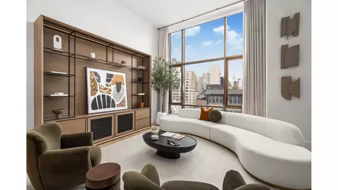 215 E 19th St #8E, New York, NY 10003