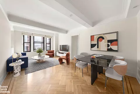 28 E 10th St #10K, New York, NY 10003