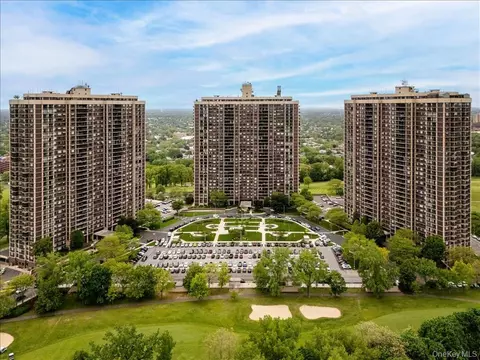 269-10 Grand Central Pkwy #19-K, New York City, NY 11005