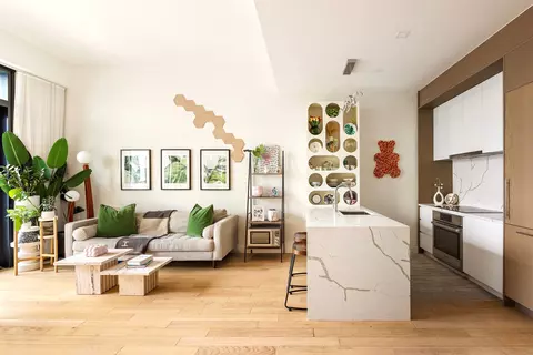 45-30 Pearson St #20-C, New York City, NY 11101
