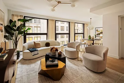 21 W 17th St #8, New York, NY 10011