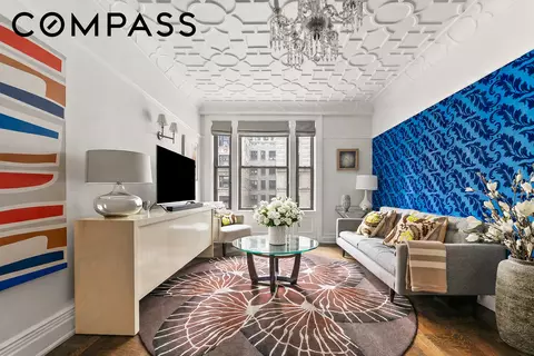200 W 54th St #10D, New York, NY 10019