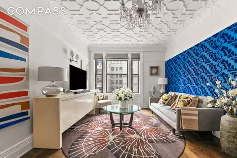 200 W 54th St #10D, New York, NY 10019
