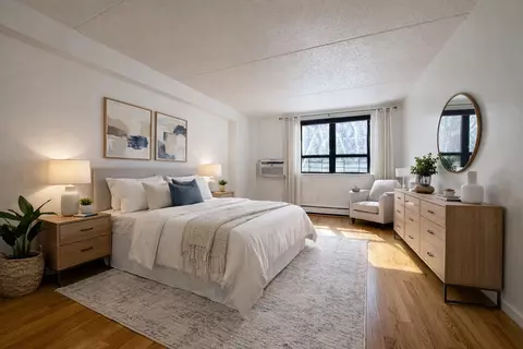 220 Manhattan Ave #1U, New York, NY 10025