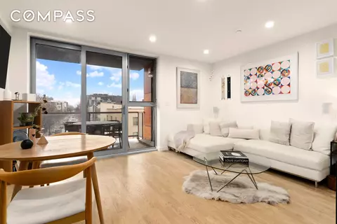 261 Union Ave #4, Brooklyn, NY 11211