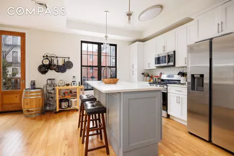 14 Pilling St, Brooklyn, NY 11207