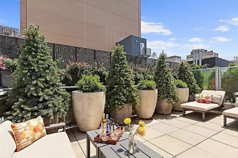 261 W 28th St #10D, New York, NY 10001